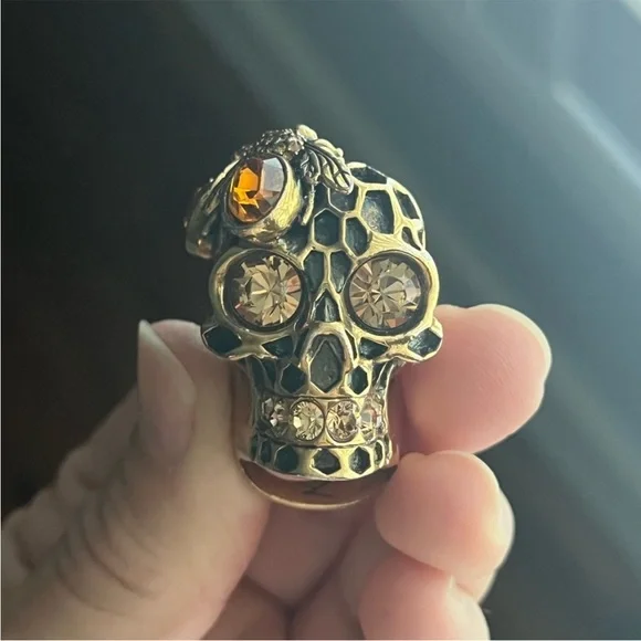Alexander McQueen Honeycomb Skull Bee Ring - Picture 10 of 17